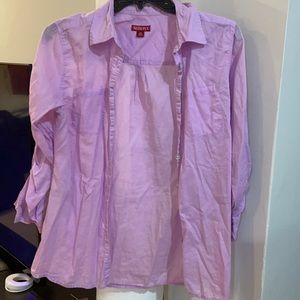 Very thin and comfy button down. Barely worn